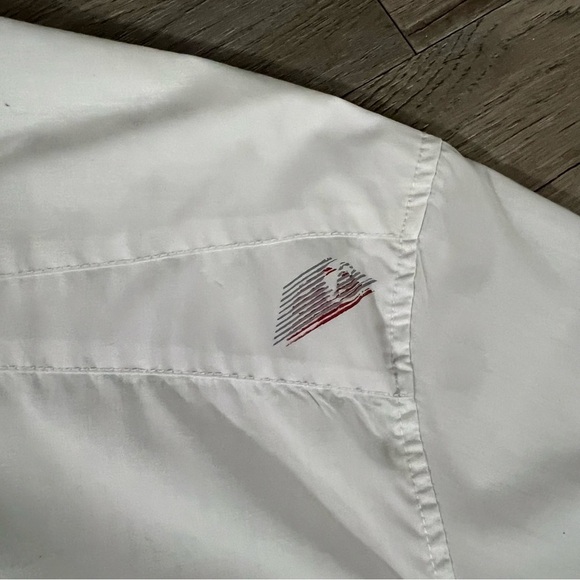 White Casual Button Down Shirt with Short Sleeves - Picture 7 of 8